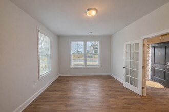 1211 Ashe Mdw Dr in Indian Trail, NC - Foto de edificio - Building Photo