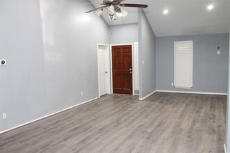4818 Pecan Grove Dr in Pearland, TX - Building Photo - Building Photo