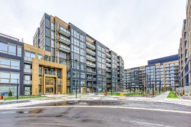 2333-2333 Khalsa Gate in Oakville, ON - Building Photo - Building Photo