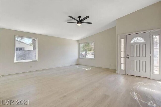 3554 El Camino Rd in Las Vegas, NV - Building Photo - Building Photo