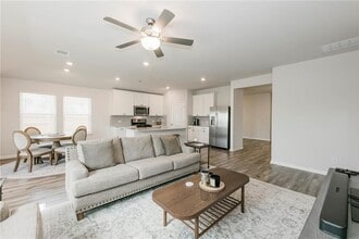 1404 Deering Run in Leander, TX - Building Photo - Building Photo