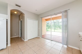 11126 Battery Park Pl in Bradenton, FL - Building Photo - Building Photo