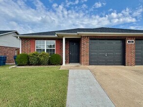 3406 SW Landau Ct in Bentonville, AR - Building Photo - Building Photo