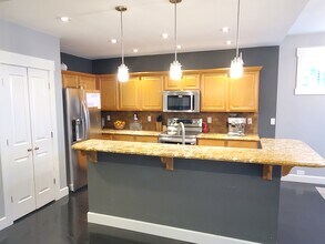 6904 Anthem St E in Fife, WA - Building Photo - Building Photo