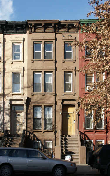 21 Macon St in Brooklyn, NY - Building Photo