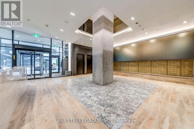 65 Broadway Ave in Toronto, ON - Building Photo - Building Photo