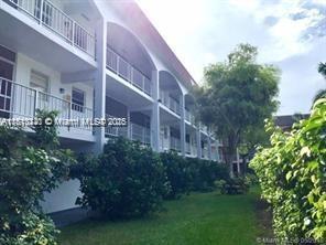 541 Blue Heron Dr in Hallandale Beach, FL - Building Photo - Building Photo