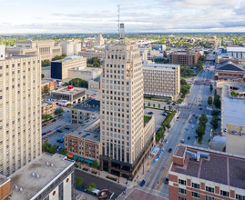 The Wisconsin Tower in Milwaukee, WI - Building Photo - Building Photo