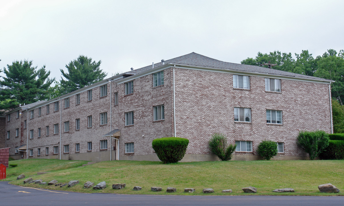 Hayes Student Living in Vestal, NY - Building Photo