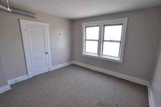 1308 8th Ave in Beaver Falls, PA - Building Photo - Building Photo