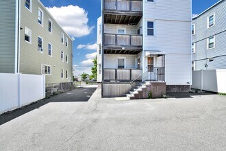 77 Swan St in Everett, MA - Building Photo - Building Photo