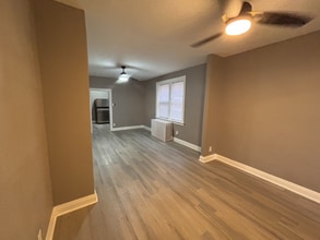 1341 Marshall St in Gary, IN - Foto de edificio - Building Photo