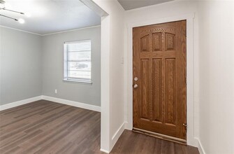 1122 Intervale Dr in Garland, TX - Foto de edificio - Building Photo