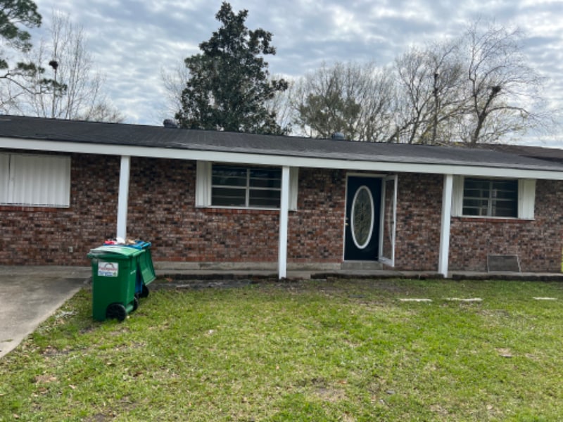 3302 New York Ave in Pascagoula, MS - Building Photo