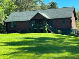7638 Chappel Rd in Hamilton, NY - Building Photo