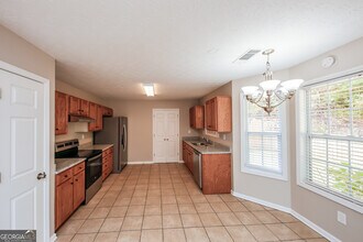 706 Squirrels Nest Ct in Rockmart, GA - Foto de edificio - Building Photo