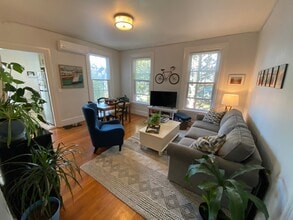 156 Cypress St, Unit 2 in Providence, RI - Building Photo - Building Photo