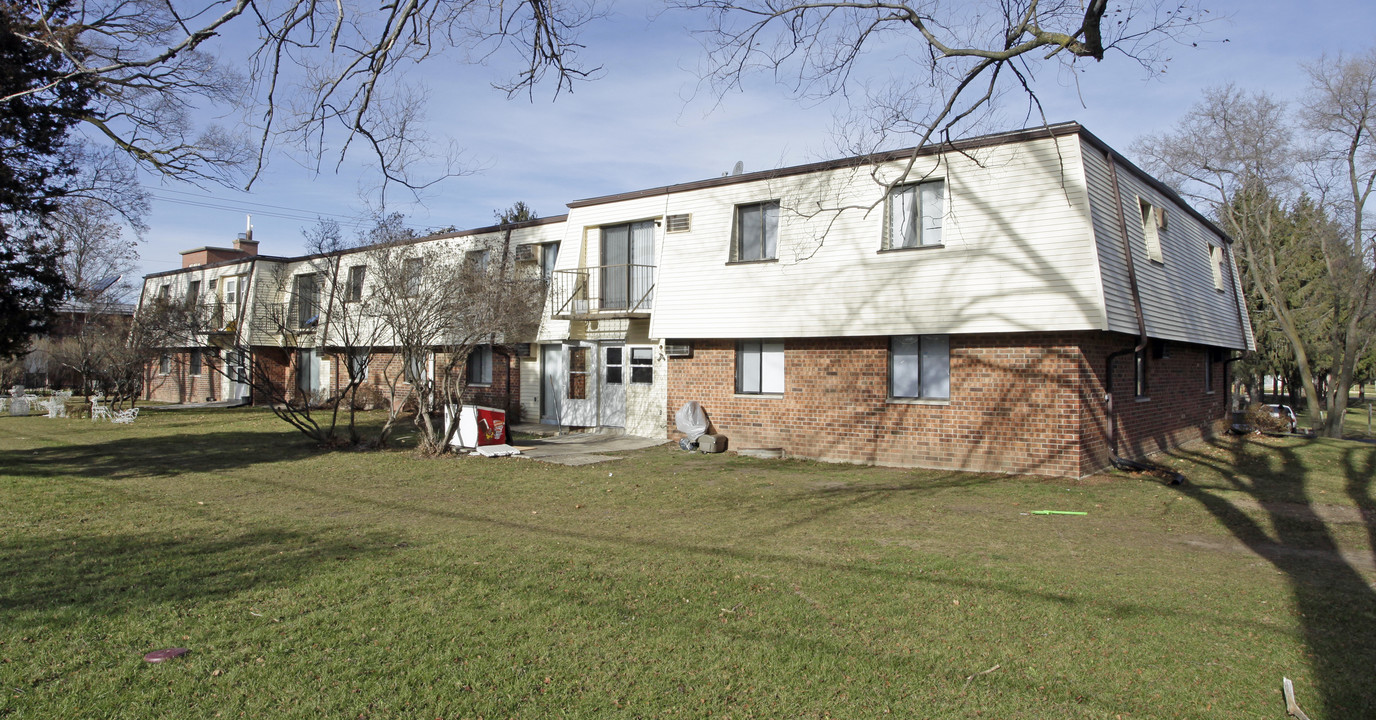 Village West Apartments in Madison, WI - Building Photo