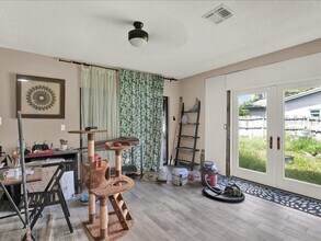 601 Ivey Ln in Tarpon Springs, FL - Building Photo - Building Photo