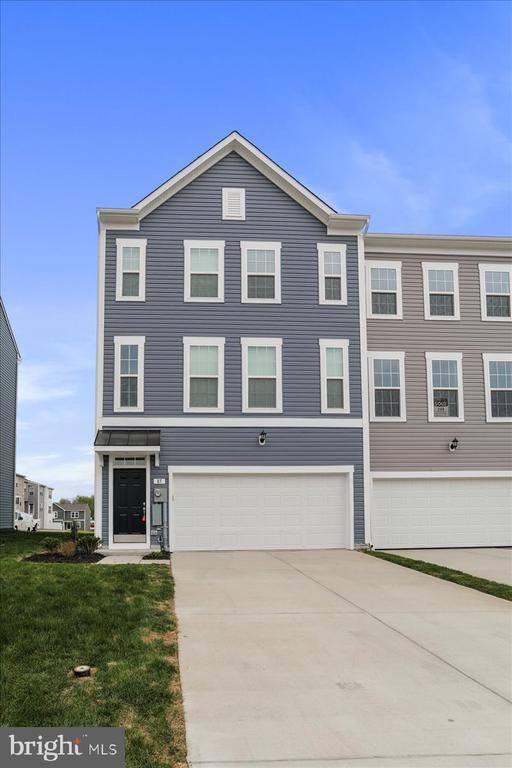 85 Stafford Pl in Falling Waters, WV - Building Photo - Building Photo