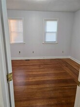 25 Old Oak Ave in Cranston, RI - Building Photo - Building Photo