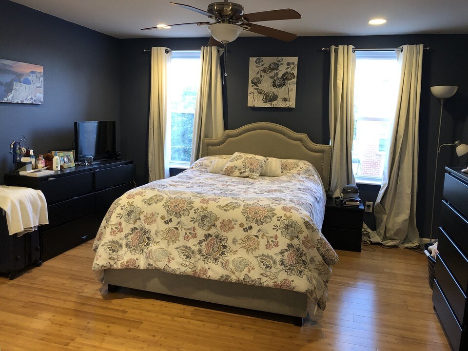1613 Ellsworth St in Philadelphia, PA - Building Photo