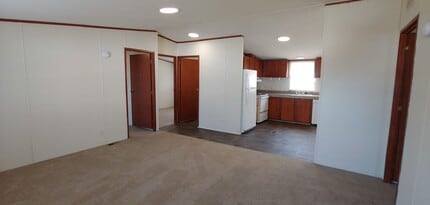110 Hampton St in Gilbert, SC - Building Photo - Building Photo