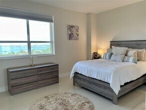 10185 Collins Ave in Bal Harbour, FL - Building Photo - Building Photo