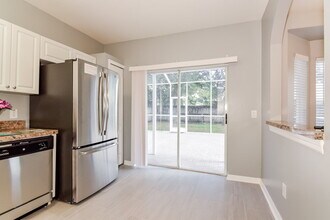 18123 Birdwater Dr in Tampa, FL - Building Photo - Building Photo