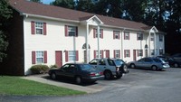 2916 Creekview Ct in High Point, NC - Foto de edificio - Building Photo