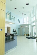 480 NE 30th St in Miami, FL - Building Photo - Building Photo