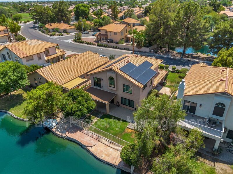 1575 S Pennington Dr in Chandler, AZ - Building Photo