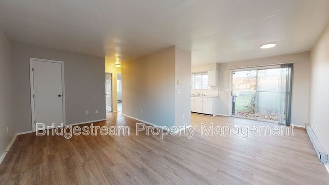 4654 N Wayne Meadows Cir in Huber Heights, OH - Building Photo - Building Photo