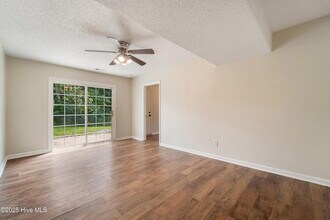 121 Lance Ct in Jacksonville, NC - Foto de edificio - Building Photo