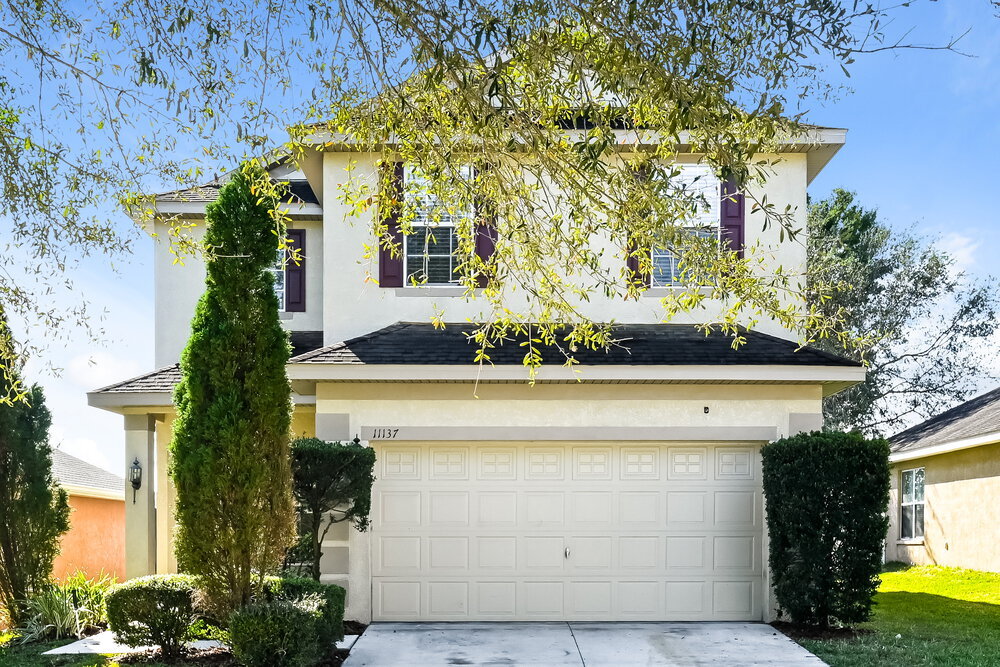 11137 Irish Moss Ave in Riverview, FL - Foto de edificio