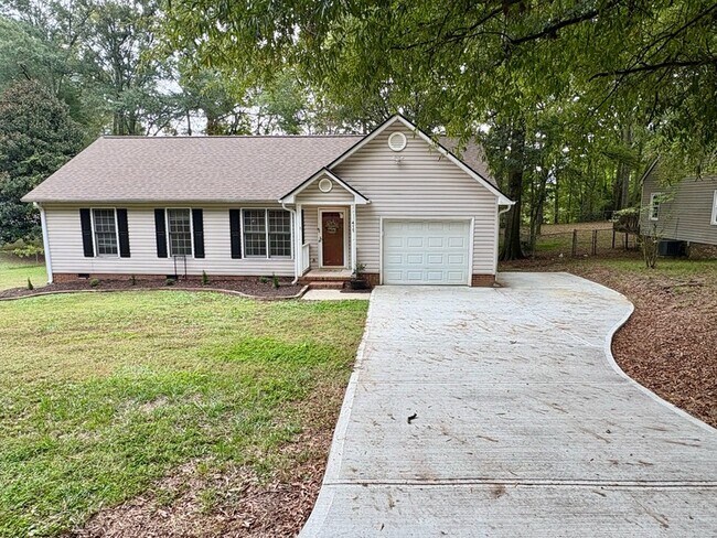 415 Mayfield Dr in Anderson, SC - Building Photo - Building Photo
