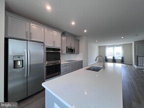 10499 Hinton Wy in Manassas, VA - Building Photo - Building Photo