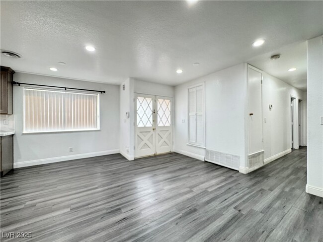 2316 Gabriel Dr in Las Vegas, NV - Building Photo - Building Photo