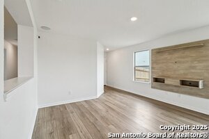 10407 Caddo Pass in San Antonio, TX - Building Photo - Building Photo