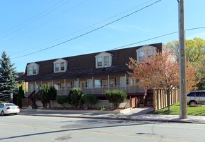 44 Queenston St Apartments