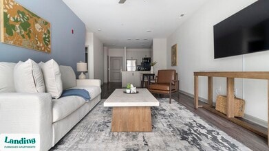 900 E Six Forks Rd in Raleigh, NC - Building Photo - Building Photo