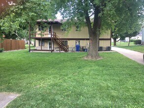 157 N West St, Unit 1 in Crown Point, IN - Building Photo - Building Photo