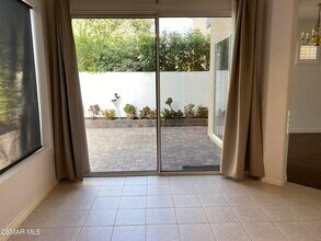 30805 Genova Ct in Westlake Village, CA - Building Photo - Building Photo