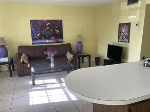 4504 3rd St Cir W in Bradenton, FL - Building Photo - Building Photo