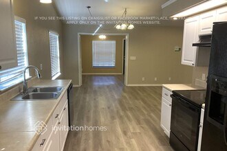 327 80th Ave NE in St. Petersburg, FL - Building Photo - Building Photo