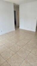 3970 NW 31st Terrace in Lauderdale Lakes, FL - Building Photo - Building Photo