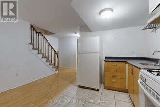 70 Haynes Ave in Toronto, ON - Building Photo - Building Photo