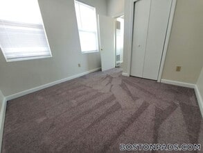 543 Middle St in Fall River, MA - Building Photo - Building Photo