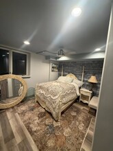 16 Stream Bank Dr in Freehold, NJ - Building Photo - Building Photo