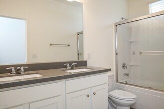 16013 N 65th Ave in Glendale, AZ - Building Photo - Building Photo